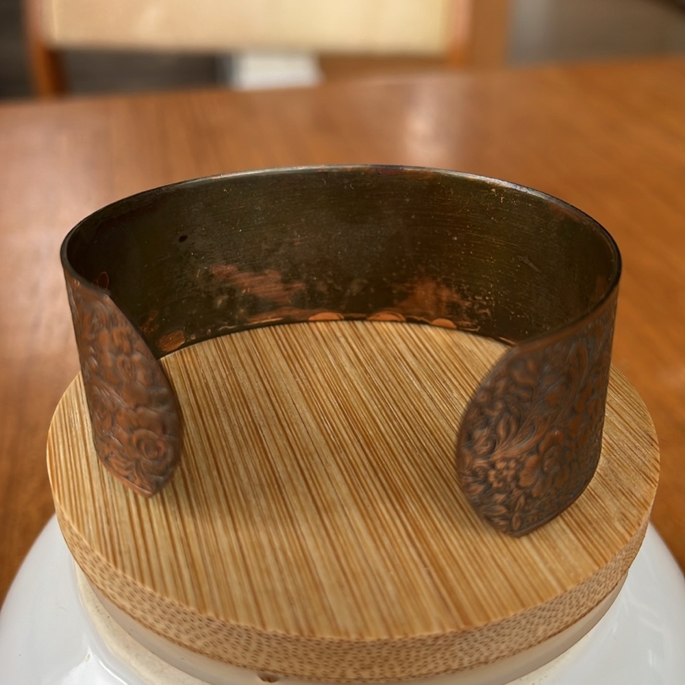 Beautiful, solid copper cuff bracelet - Picture 3 of 10